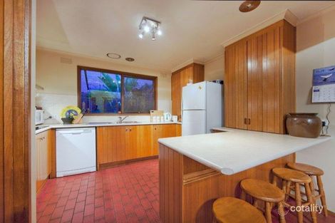 Property photo of 5 Oak Grove Langwarrin VIC 3910