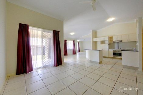 Property photo of 30 Donostia Crescent Bushland Beach QLD 4818