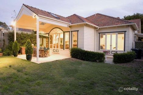 Property photo of 32 Leila Road Carnegie VIC 3163