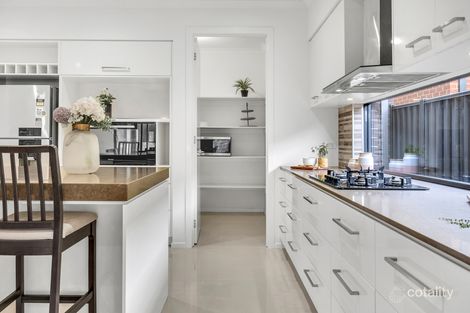 Property photo of 39 Matrix Circuit Craigieburn VIC 3064