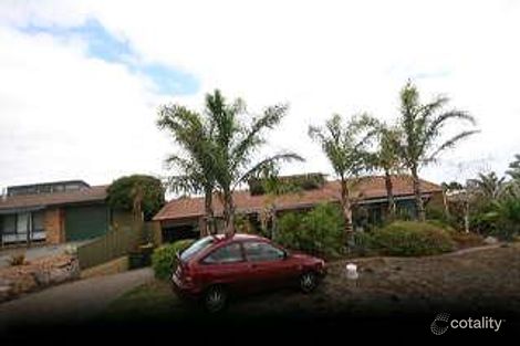 32 Moor Cres, Hallett Cove, SA 5158