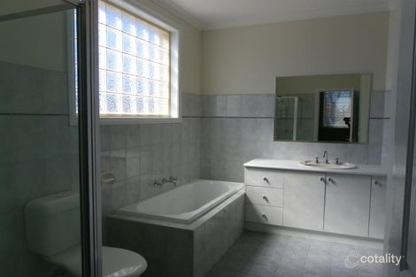 Property photo of 18 Cook Avenue Kealba VIC 3021
