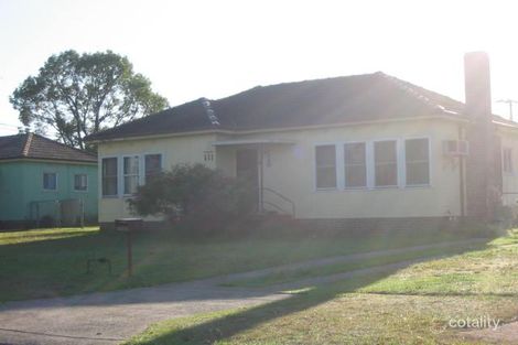 9 Mckevitte Ave, East Hills, NSW 2213