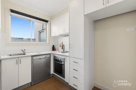 Property photo of 26/41 Railway Avenue Oakleigh VIC 3166