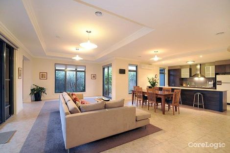 Property photo of 11 Cunningham Crescent Sandhurst VIC 3977