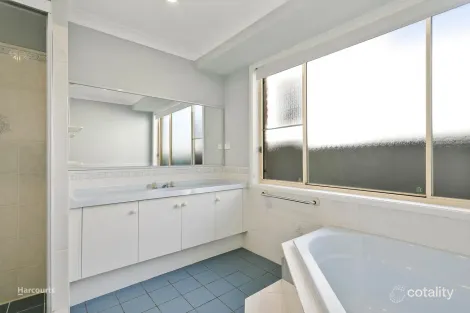 Property photo of 128 Avondale Road Avondale NSW 2530