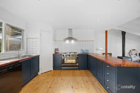 Property photo of 23 Walsh Street Ballan VIC 3342