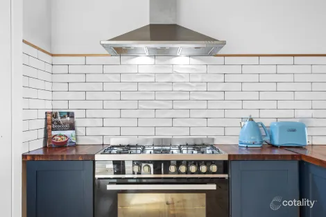 Property photo of 23 Walsh Street Ballan VIC 3342