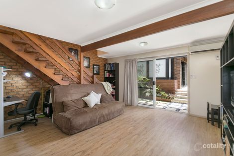 Property photo of 11/18 Magellan Road Springwood QLD 4127
