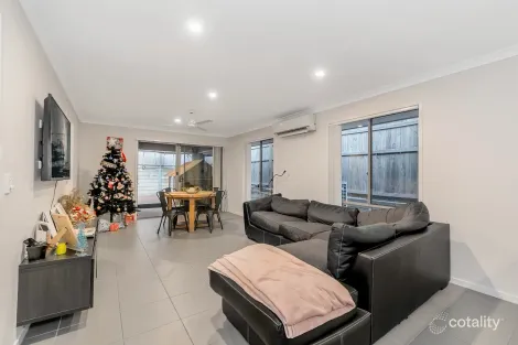 Property photo of 5 Caulfield Court Pimpama QLD 4209