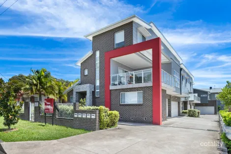 2/22 Heaslip St, Coniston, NSW 2500