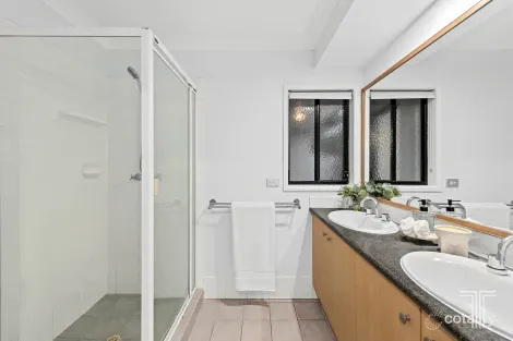 Property photo of 35 Manor Crescent Wakerley QLD 4154