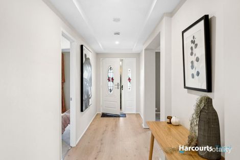 Property photo of 43 Sturt Approach Flagstaff Hill SA 5159