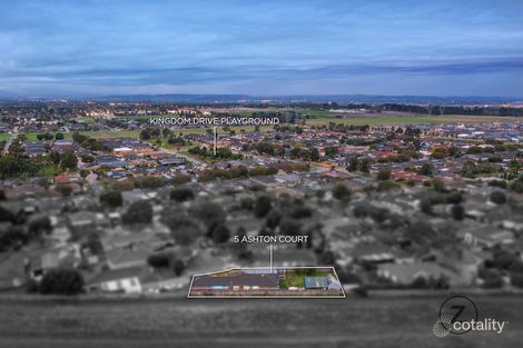 Property photo of 5 Ashton Court Cranbourne VIC 3977