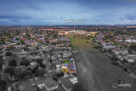Property photo of 5 Ashton Court Cranbourne VIC 3977
