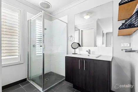 Property photo of 47 Imperial Way Bannockburn VIC 3331