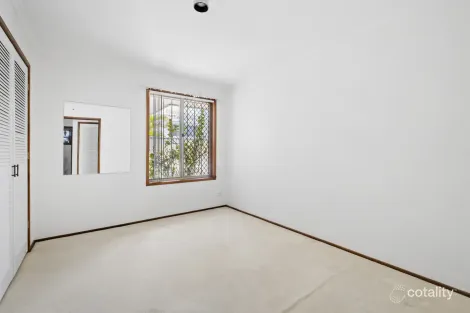 Property photo of 13 Mascala Parade Mermaid Waters QLD 4218