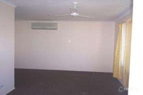 Property photo of 21 Gordon Crescent Sandstone Point QLD 4511