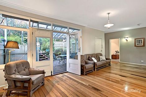 Property photo of 10 Bird Street Eltham VIC 3095