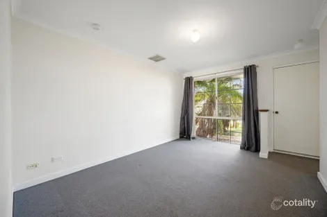 Property photo of 10 Sennet Lane Warnbro WA 6169