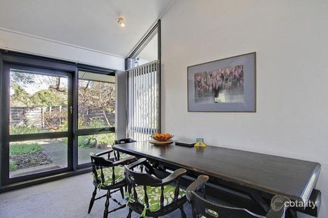 Property photo of 1 Woodpecker Pass Chirnside Park VIC 3116
