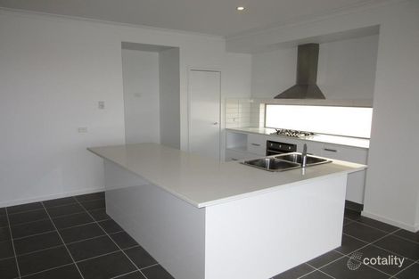 Property photo of 87 Broadbeach Circuit Point Cook VIC 3030