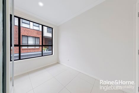 Property photo of 14/8-12 Cumberland Road Ingleburn NSW 2565