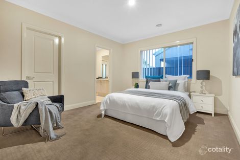 Property photo of 8 Swallow Street Craigieburn VIC 3064