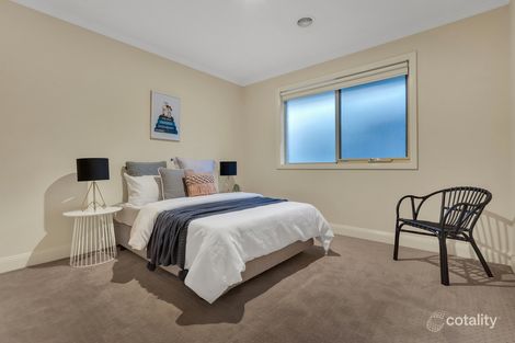 Property photo of 8 Swallow Street Craigieburn VIC 3064