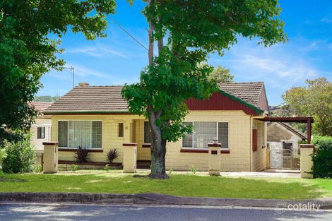 Property photo of 10 Trevor Avenue Lake Heights NSW 2502