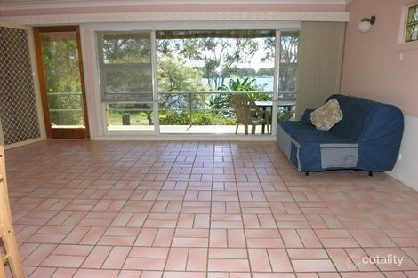 Property photo of 9 Winbin Crescent Gwandalan NSW 2259