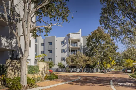 9/2 Walsh Loop, Joondalup, WA 6027