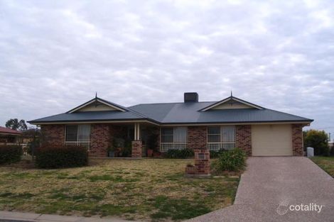 10 Bernborough Pl, Goondiwindi, QLD 4390