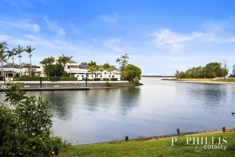 1 Markham Ave, Runaway Bay, QLD 4216