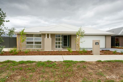 Property photo of 10 Bailey Crescent Googong NSW 2620