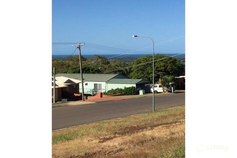 5a Hilltop Ave, Qunaba, QLD 4670