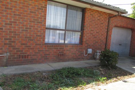 Property photo of 2/25 Cleveland Street St Albans VIC 3021