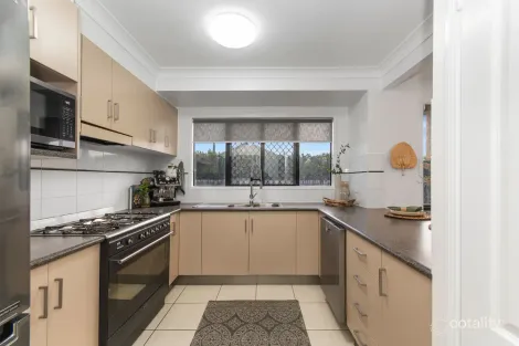 Property photo of 6 Broadwater Avenue Bohle Plains QLD 4817