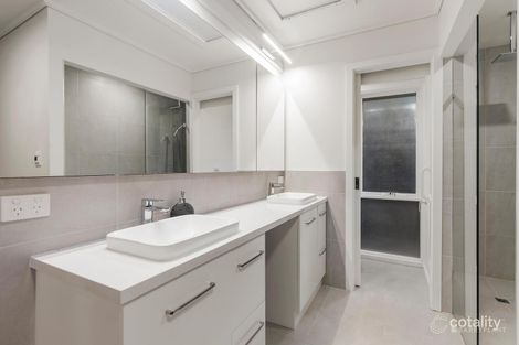 Property photo of 2 Chaplin Court Templestowe VIC 3106