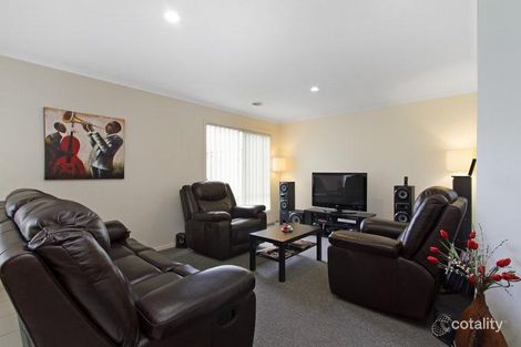 Property photo of 27 Elida Crescent Narre Warren South VIC 3805