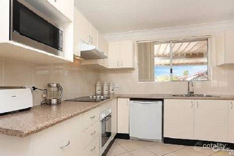 Property photo of 6 Hoyle Place Greenfield Park NSW 2176