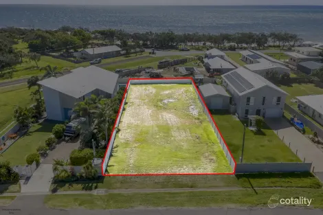 4 Hunter St, Burnett Heads, QLD 4670