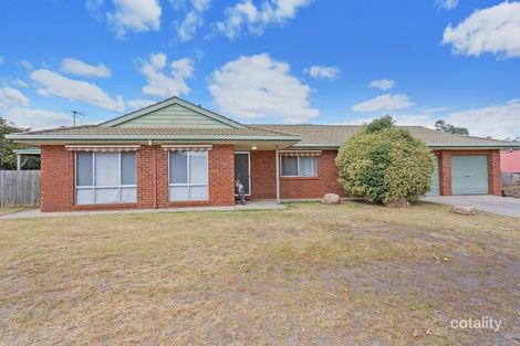 Property photo of 19 Howqua Circuit West Wodonga VIC 3690