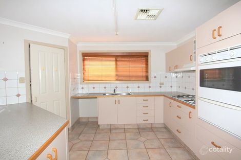 Property photo of 2 Statesman Drive Emerald QLD 4720