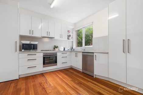 Property photo of 2/26 Beach Avenue Elwood VIC 3184