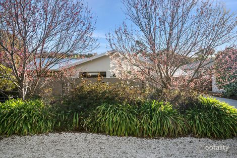 Property photo of 10 Noala Street Aranda ACT 2614
