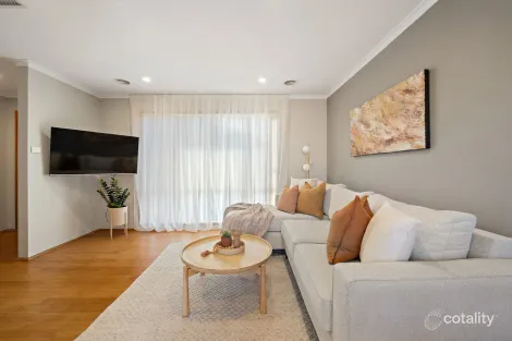 Property photo of 2/63 Fred Lane Crescent Gordon ACT 2906