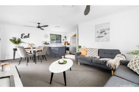 Property photo of 2 Poplar Crescent Stapylton QLD 4207