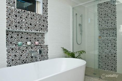 Property photo of 6 Savaris Court Beldon WA 6027