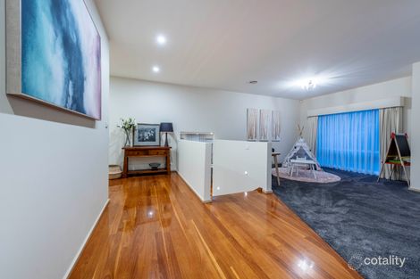 Property photo of 7 Jacaranda Drive Jerrabomberra NSW 2619